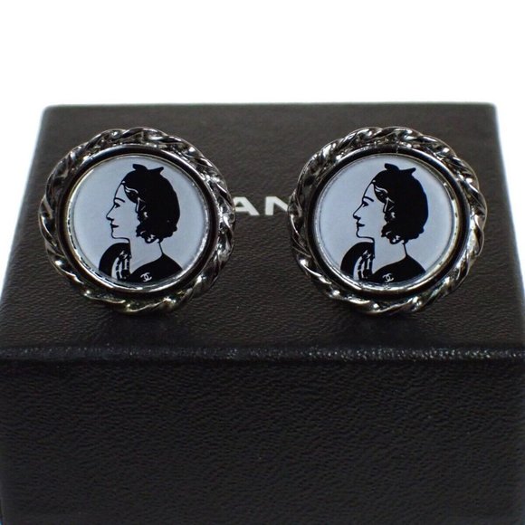 CHANEL Mademoiselle Round Earrings 05P Clip-On Silver-plated France ACC